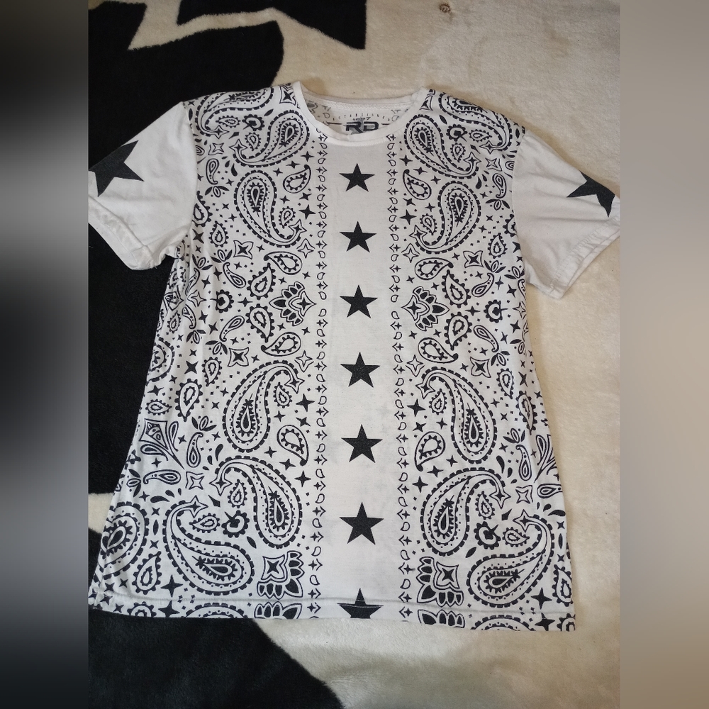 White & black stars & paisley pattern